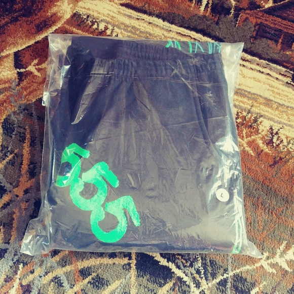 SOLD Juive wrld x spider sweatpants - Picture 4 of 8